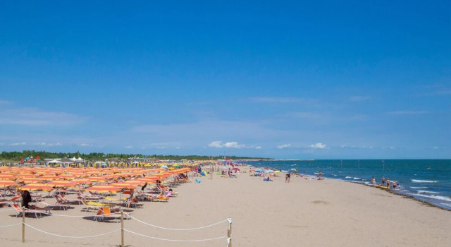 Nice Apartment in Rosolina Mare With 1 Bedrooms and Outdoor Swimming Pool
