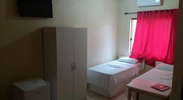 Hotel Dom Alcides, Забронировать Отель Отели Параны с бассейном, Бассейн