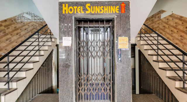OYO 16733 Hotel Sunshine