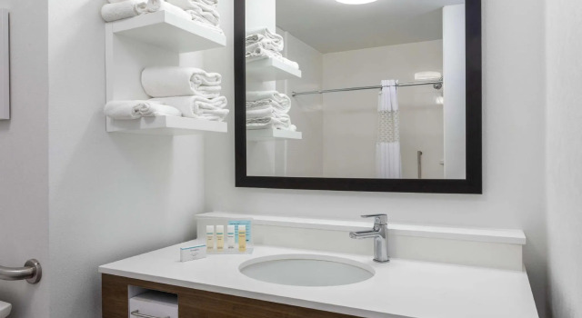 Двухместный номер Standard Hampton Inn Bedford