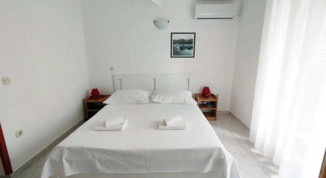 Студия с балконом Apartments and Rooms Saric