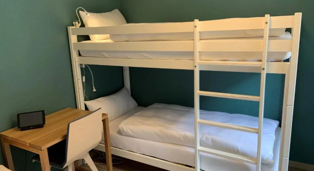 Четырёхместный номер Standard 5th Floor Basic Rooms - shared bathrooms