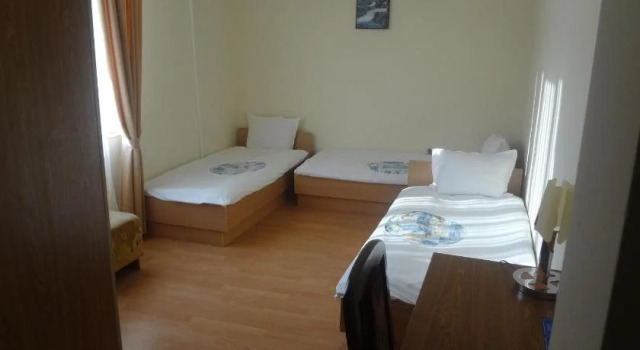 Paradise Hotel, Book Hotel 3-stjernede hoteller i Haskovo, 3*