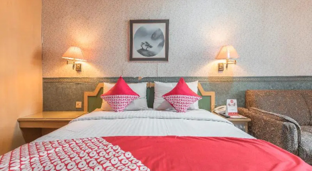 Двухместный номер Standard OYO 671 Hotel Capitol