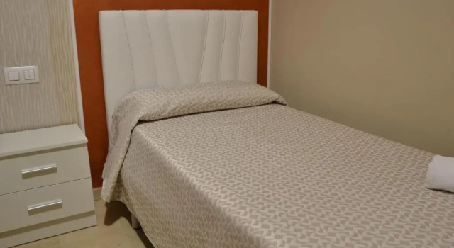 Hostal el Busto II, Rezervați Hotel Teruel Teruel, aproape de Dinopolis