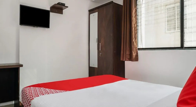 OYO 24143 Flagship Hotel Blue Orchid, Забронировать Отель Отели штата Махараштры 3 звезды, 3*