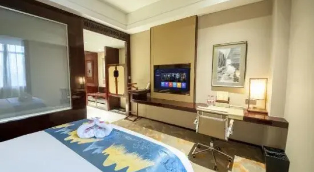 Люкс Executive Grand Huayun Hotel 