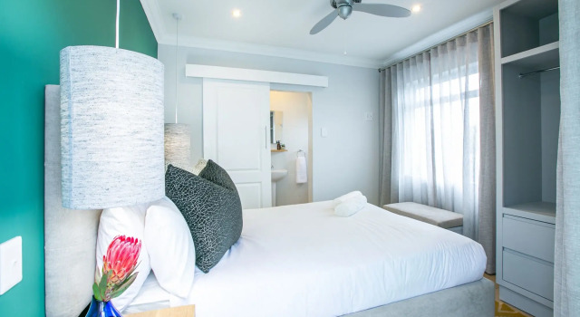 Hout & About Guest House, Buchen Sie Pension Hout Bay Atlantic Seaboard