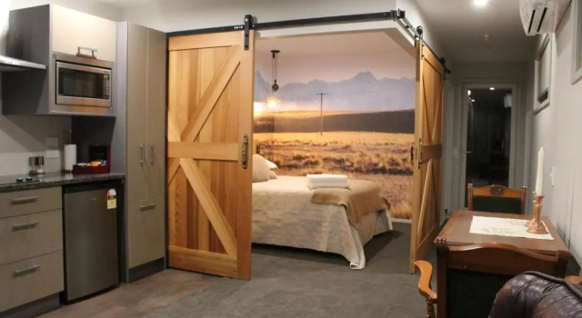 Апартаменты The Mackenzie Suites