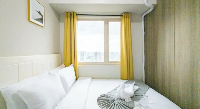 Номер Standard с балконом и с видом на город Coasis at SMDC Coast Residences