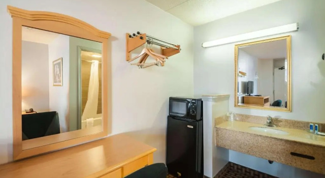 Номер Standard Econo Lodge Elkridge near Arundel Mills
