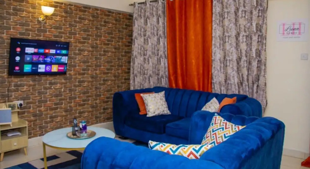 Lux Suites Father's Hub Apartments