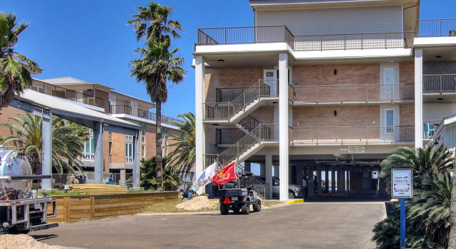 Channelview 305