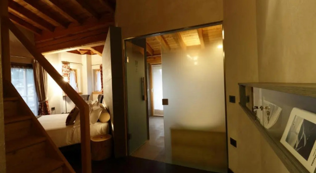 Полулюкс Deluxe DV Chalet Boutique Hotel & Spa