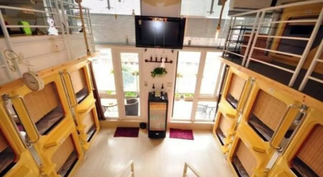 Hansha Capsule Theme Hotel