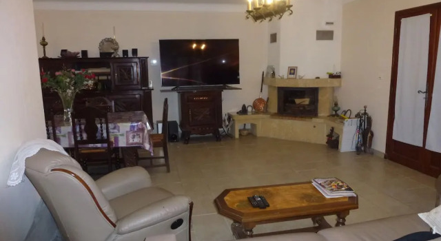 Chambre dhôtes La Pinede, Забронировать Отель Ламбеск Буш-дю-Рон