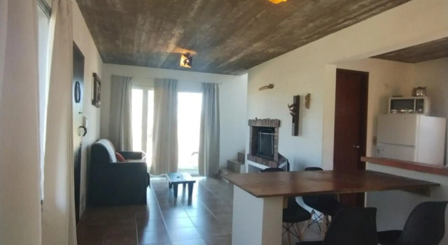Iona Lis, Prenota Hotel Punta del Diablo Rocha