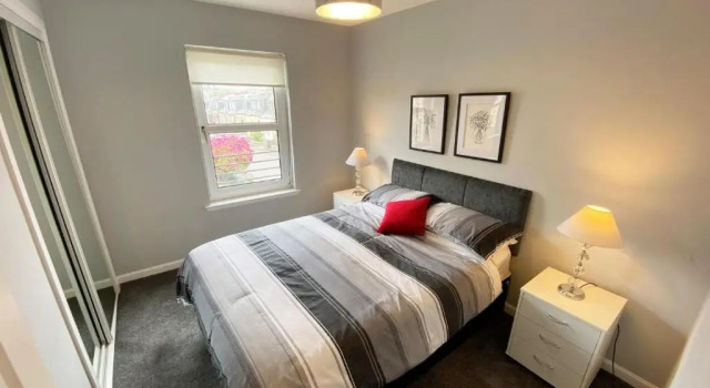 NEW Super 2 Bedroom Flat in Falkirk, Забронировать Отель Фолкерк Центральная Шотландия, рядом с Falkirk Town Hall