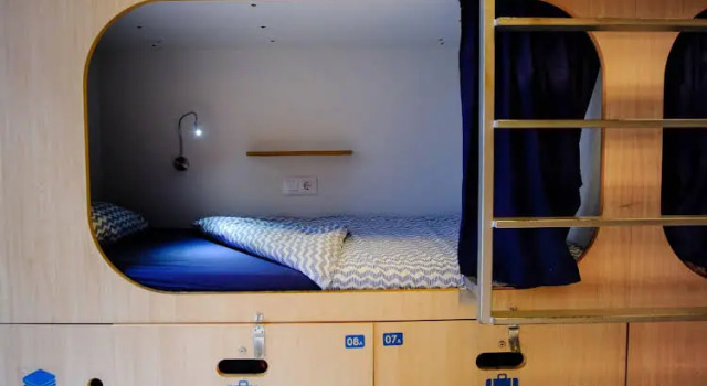 The Hostel Box - Gaudi, Забронировать Хостел Хостелы Барселоны, рядом с Рынок Llibertat, Хостел