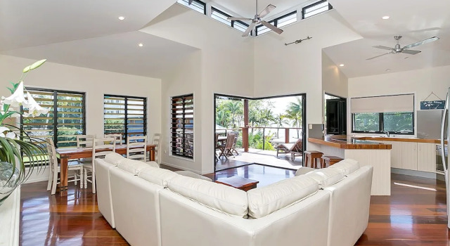 Beachcomber Holiday House
