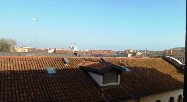 VeniceIn Apartments