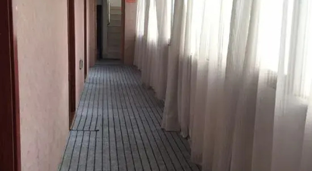 Guangde Jinchuan Business Hotel, Book Hotel Hoteller i Guangde med parkering, Parkering