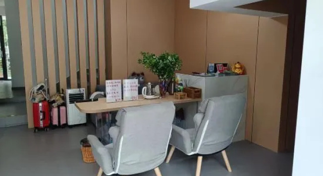 Xinyiju Guesthouse (Dongmen Gate of Libo Daxiaoqikong Scenic Spot)