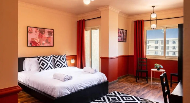 Апартаменты Distinct & Decent 2 BDR Apt Steps From Nightlife and Airport