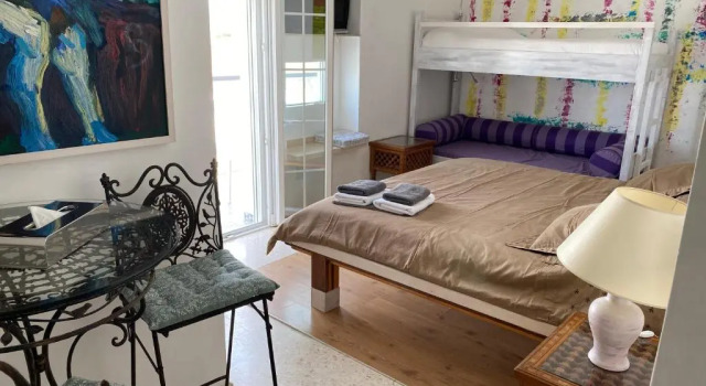 Четырёхместный номер Standard с балконом El Chili Boutique Hotel