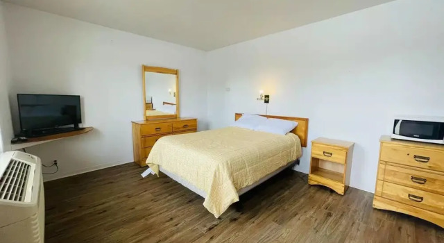 Summerside Motel & Cottages