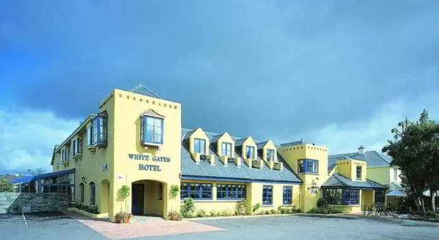 White Gates, Book Hotel Hotels in Kerry with Parking, Parking