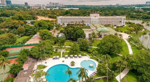 Двухместный полулюкс Inya Lake Hotel Yangon