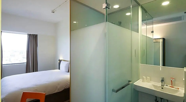 Номер Economy easyHotel Amsterdam Zaandam