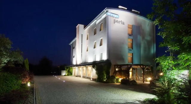 Hotel Perła, Boek Hotel Hotels in Klein-Polen met parkeren, Parkeren