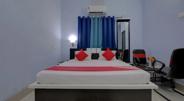 OYO 18839 Dhanraj Residency, Book Hotel Deoghar Jharkhand