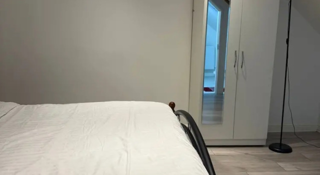 Номер Deluxe Baraka House Royal Victoria London by OYO