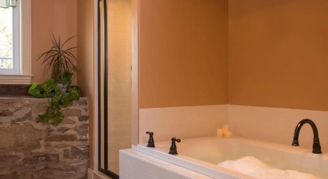 Номер Deluxe Caldwell House Bed and Breakfast