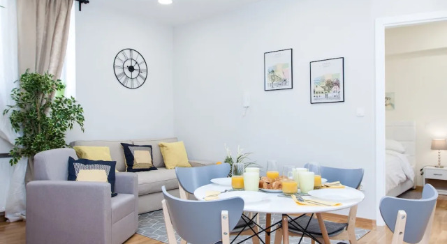 Апартаменты Executive Karlo Main Square Apartments