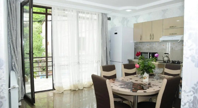 Апартаменты с балконом Guest House IVO