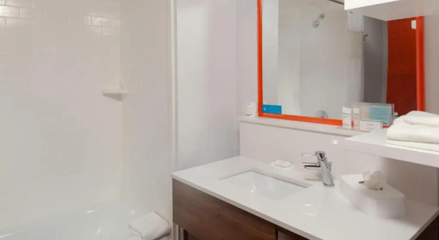 Люкс Hampton Inn Woodbridge