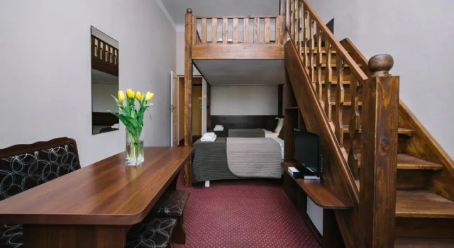 Четырёхместный номер Standard Дуплекс Rembrandt Aparthotel
