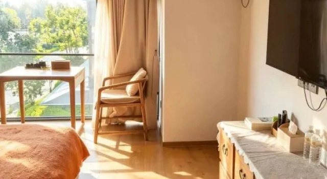 Четырёхместный люкс с 2 комнатами Zhoushan Chun Yu Autumn House Loft holiday apartment(near the mount Putuo)