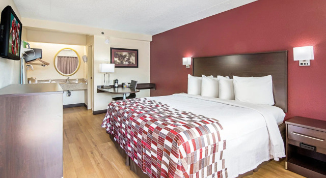 Двухместный номер Superior Red Roof Inn Hampton Coliseum & Convention Center