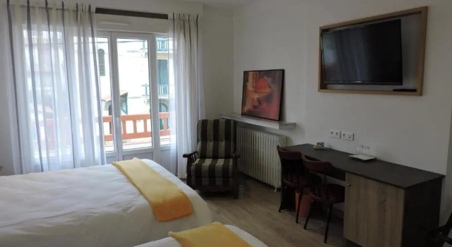 Номер Superior Hotel Uhainak