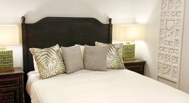Двухместные апартаменты Luxury Hollidge House Apartments
