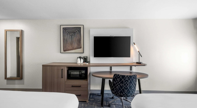Четырёхместный номер Standard Best Western Acadia Hotel