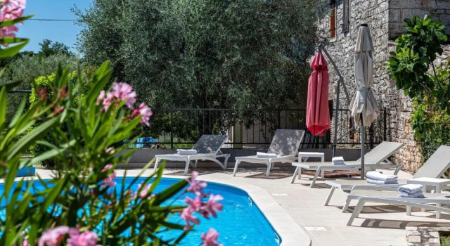 Вилла с 3 комнатами Villas Kolumbera