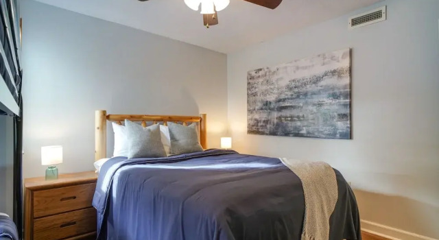 Lovely Gatlinburg Condo: Pool < 2 Mi to Tramway!