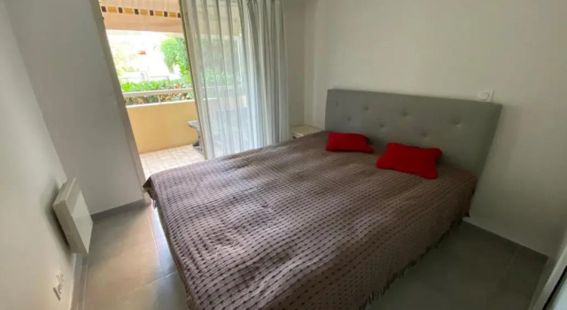 Апартаменты Antibes Juan les Pins center,1 bedroom apart, pool