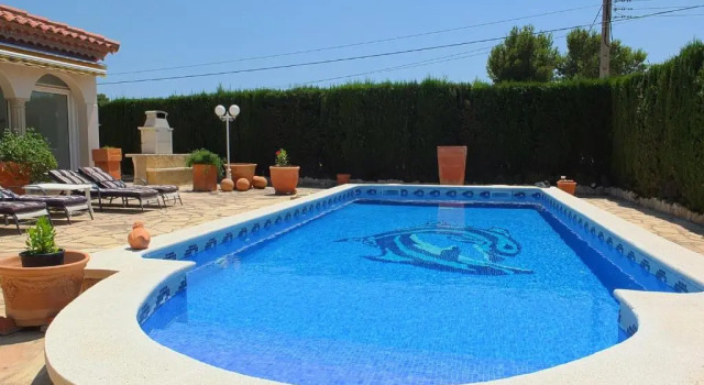 Вилла Villa Leonore stunning 2bedroom villa with air-conditioning & private swimming pool